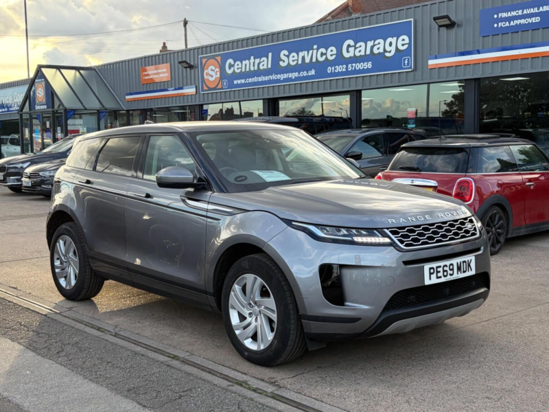 2019 Land Rover Range Rover Evoque 2.0 D150 S Auto 4WD Euro 6 (s/s) 5dr in Grey — image 1