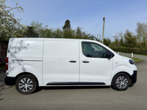 2023 Toyota Proace 1.5 D Active 120 Mwb Manual Panel Van Eu6 Ulez in White — image 3