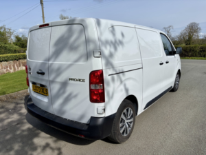2023 Toyota Proace 1.5 D Active 120 Mwb Manual Panel Van Eu6 Ulez in White — image 6