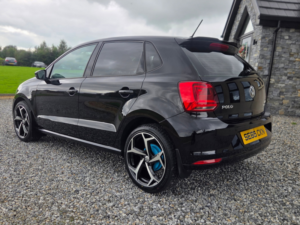 2015 Volkswagen Polo 1.4 Tdi Bluemotion Tech Se Hatchback 5dr Diesel Manual Euro 6 (s/s) (75 Ps) in Black — image 4