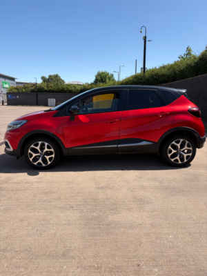 2017 Renault Captur 1.5 Dci Energy Dynamique S Nav SUV 5dr Diesel Manual Euro 6 (s/s) (90 Ps) in Red — image 2