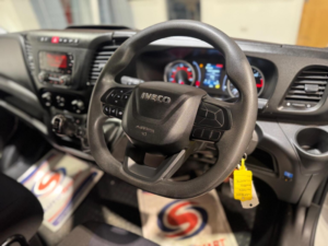2022 Iveco Daily 2.3d Hpi 14v Business 35c 3450 Mwb Euro 6 (s/s) 4dr (drw) in White — image 2