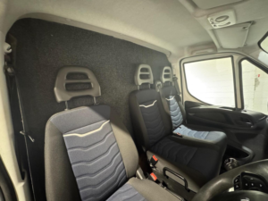 2022 Iveco Daily 2.3d Hpi 14v Business 35c 3450 Mwb Euro 6 (s/s) 4dr (drw) in White — image 4