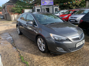 2010 Vauxhall Astra 1.6 16v Sri Euro 5 5dr in Grey — image 3