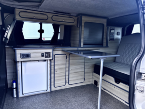 2018 Ford Tourneo Custom 2.0 310 Ecoblue Titanium in Silver — image 3