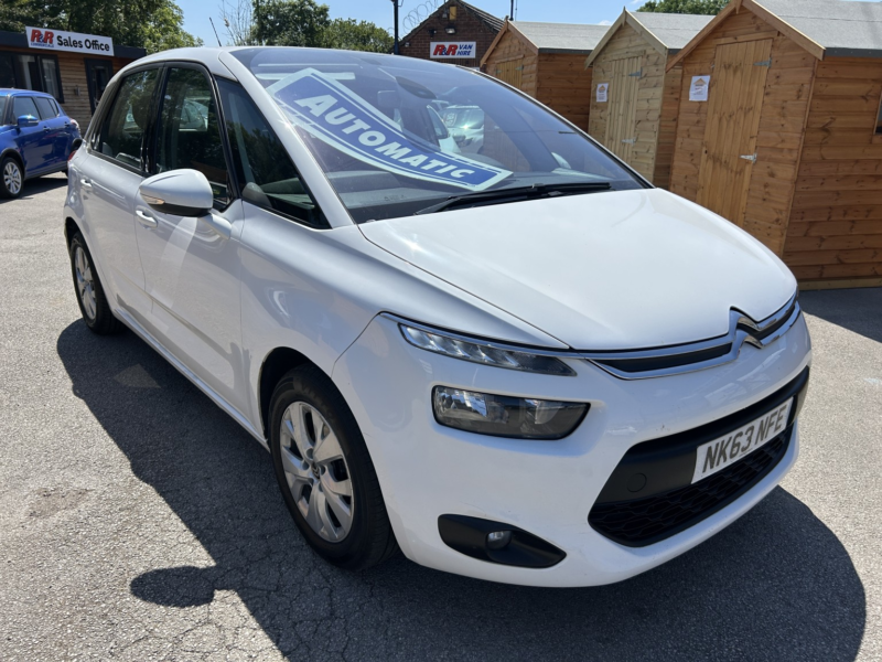2013 Citroen C4 Picasso 1.6 E-Hdi Airdream Vtr+ Automatic in White — image 1