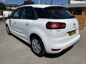 2013 Citroen C4 Picasso 1.6 E-Hdi Airdream Vtr+ Automatic in White — image 3