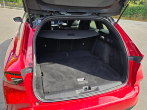 2023 Vauxhall Astra 1.2 Turbo Gs Sports Tourer 5dr Petrol Auto Euro 6 (s/s) (130 Ps) in Red — image 6