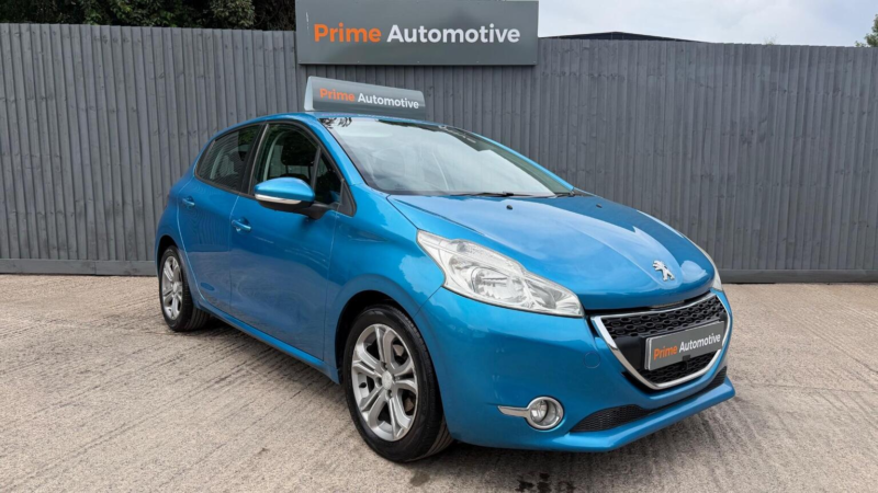 2012 Peugeot 208 1.2 Vti Active Euro 5 5dr in Blue — image 1