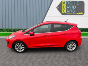 2019 Ford Fiesta 1.0 T Ecoboost Titanium in Red — image 3