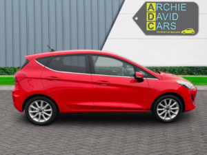2019 Ford Fiesta 1.0 T Ecoboost Titanium in Red — image 4