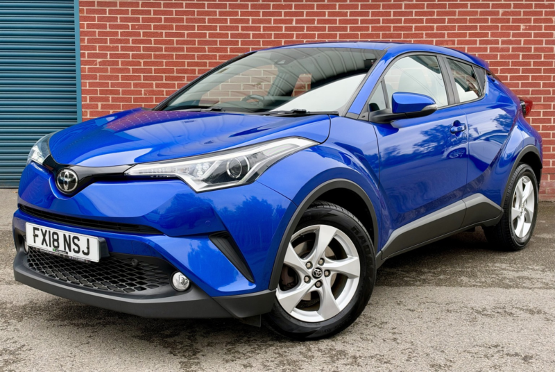 2018 Toyota C-Hr 1.2 Vvt-I Icon in Blue — image 1