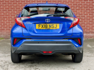 2018 Toyota C-Hr 1.2 Vvt-I Icon in Blue — image 6