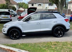 2020 Volkswagen T-Roc 1.0 Tsi Design in Silver — image 4
