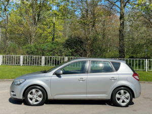 2012 Kia Ceed 1.6 Crdi 2 Auto Euro 5 5dr in Silver — image 4