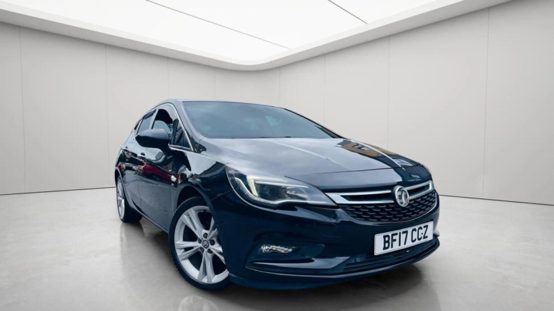 2017 Vauxhall Astra 1.6 Cdti Biturbo Sri Nav Euro 6 (s/s) 5dr in Black — image 1