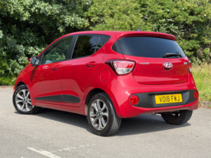 2018 Hyundai I10 1.2 Premium Se Hatchback 5dr Petrol Auto Euro 6 (87 Ps) in Red — image 3