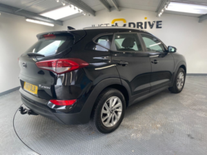 2017 Hyundai Tucson 1.7 Crdi Blue Drive Se Nav SUV 5dr Diesel Manual Euro 6 (s/s) (116 Ps) in Black — image 5