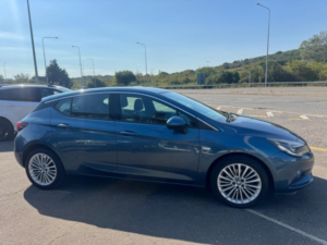 2016 Vauxhall Astra 1.6 Cdti Blueinjection Elite Nav Euro 6 (s/s) 5dr in Blue — image 6