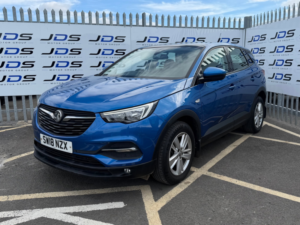 2018 Vauxhall Grandland X 1.2 Turbo Se SUV 5dr Petrol Manual Euro 6 (s/s) (130 Ps) in Blue — image 2
