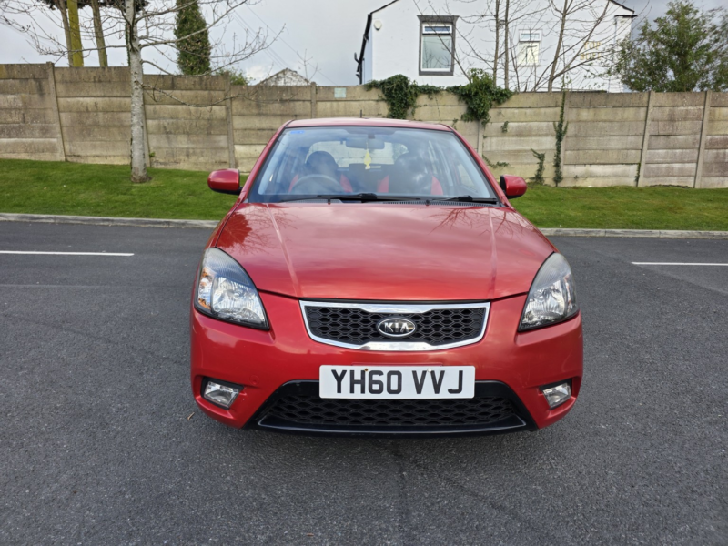 2010 Kia Rio 1.4 2 in Red — image 1