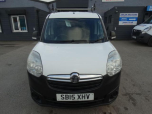 2015 Vauxhall Combo 1.3 Cdti 2300 16v Fwd L2 H1 3dr in White — image 2
