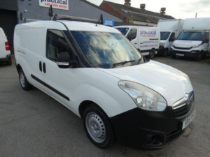 2015 Vauxhall Combo 1.3 Cdti 2300 16v Fwd L2 H1 3dr in White — image 3