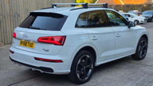 2019 Audi Q5 2.0 Tdi 40 Black Edition S Tronic Quattro Euro 6 (s/s) 5dr in White — image 6