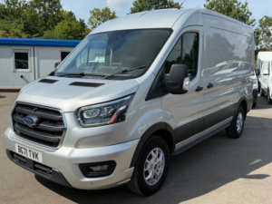 2021 Ford Transit 350 Mhev Limited L2 in Silver — image 4