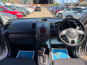 2010 Kia Soul 1.6 Crdi 2 Auto Euro 4 5dr in Silver — image 2