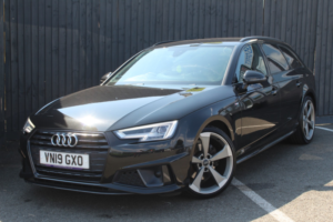 2019 Audi A4 Avant 2.0 Tdi 35 Black Edition in Black — image 3