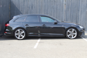 2019 Audi A4 Avant 2.0 Tdi 35 Black Edition in Black — image 4