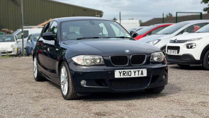 2010 BMW 1 Series 2.0 118d M Sport Euro 5 5dr in Black — image 1