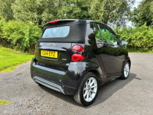 2014 Smart Fortwo 1.0 Mhd Passion Cabriolet 2dr Petrol Softtouch Euro 5 (s/s) (71 Bhp) in Black — image 4