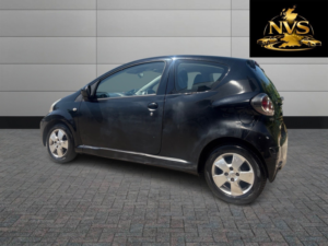 2009 Toyota Aygo 1.0 Vvt-I Black in Black — image 5