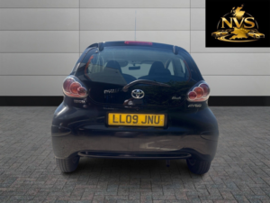 2009 Toyota Aygo 1.0 Vvt-I Black in Black — image 6