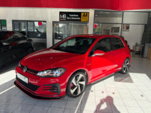 2019 Volkswagen Golf 2.0 Tsi Gti Performance in Red — image 4