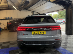 2023 Audi Rsq8 4.0 Tfsi V8 Vorsprung in Grey — image 3