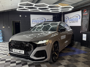 2023 Audi Rsq8 4.0 Tfsi V8 Vorsprung in Grey — image 6