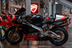 2002 Aprilia Rsv1000 Mille in Black — image 3