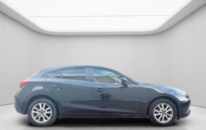 2015 Mazda Mazda3 2.0 Skyactiv-G Se-L Euro 5 (s/s) 5dr in Black — image 6