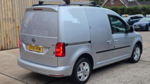 2018 Volkswagen Caddy 1.4 Tsi C20 Bluemotion Tech Highline DSG Swb Euro 6 (s/s) 5dr in Silver — image 6