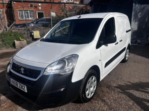 2018 Peugeot Partner 1.6 Bluehdi 854 Professional L1 5dr in White — image 3