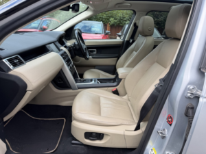 2018 Land Rover Discovery Sport 2.0 Td4 Hse in Silver — image 3