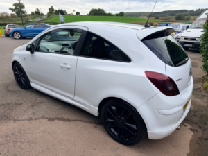 2010 Vauxhall Corsa 1.2i 16v Limited Edition Hatchback 3dr Petrol Manual (a/c) (124 G/km, 84 Bhp) in White — image 4