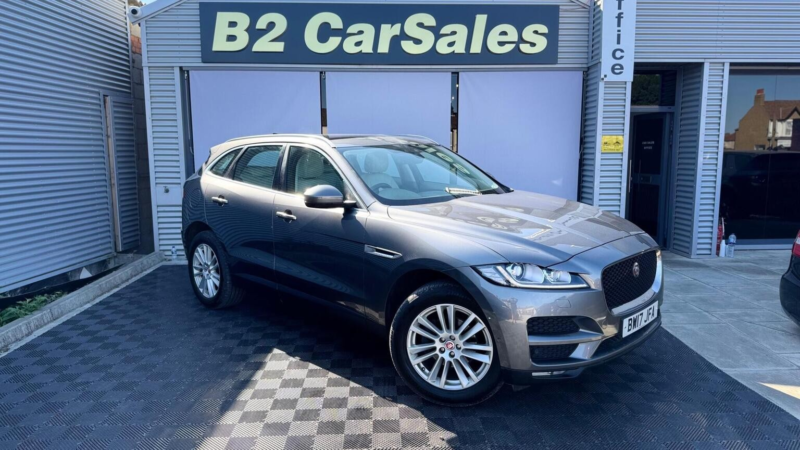 2017 Jaguar F-Pace 2.0 D180 Portfolio Auto AWD Euro 6 (s/s) 5dr in Grey — image 1
