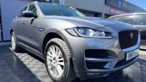 2017 Jaguar F-Pace 2.0 D180 Portfolio Auto AWD Euro 6 (s/s) 5dr in Grey — image 2