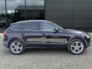 2014 Audi Q5 2.0 Tdi S Line Plus in Black — image 2