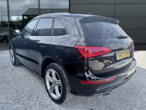 2014 Audi Q5 2.0 Tdi S Line Plus in Black — image 5