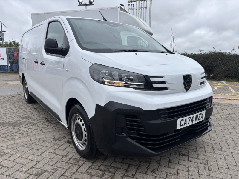 2024 Peugeot Expert 1.5 Bluehdi Professional in White — image 1
